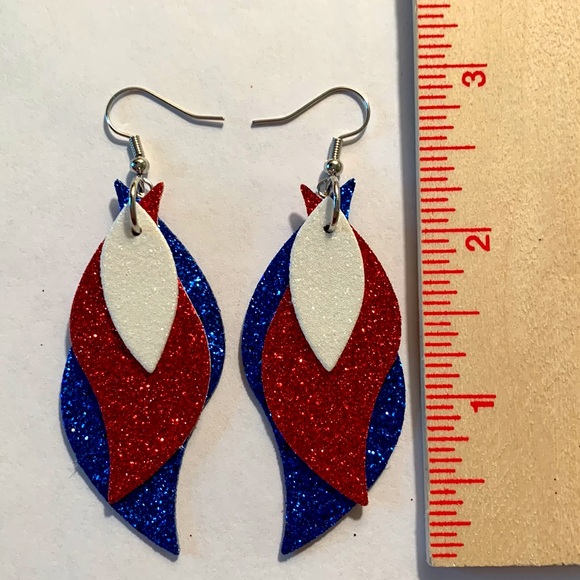 Faux Dangle Earrings Triple layered Sparkle - Picture 3 of 6
